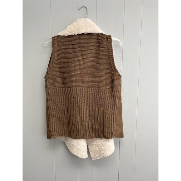 NEW Chelsea & Theodore Womens Faux‎ Suede And Fur Tan Vest Sweater Size Medium - Picture 8 of 8